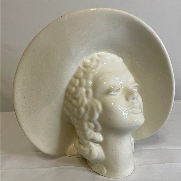 Haeger Other - VINTAGE ROYAL HARGER Art Deco Woman with Broad Brimmed Hat Vase